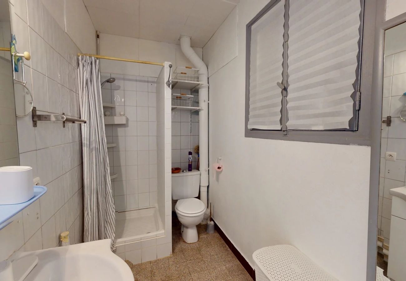Appartement à Canet-en-Roussillon - Charmant T2 avec vue mer latérale 
