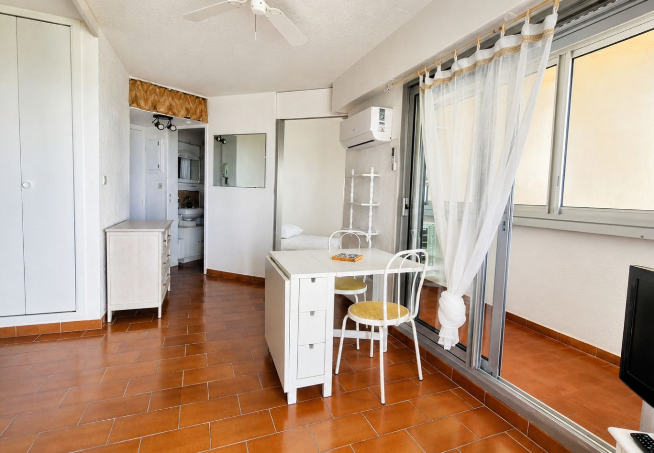 Studio à Canet-en-Roussillon - ROSES 105 - Studio cabine 4 personnes – Superbe vue mer, terrasse & parking