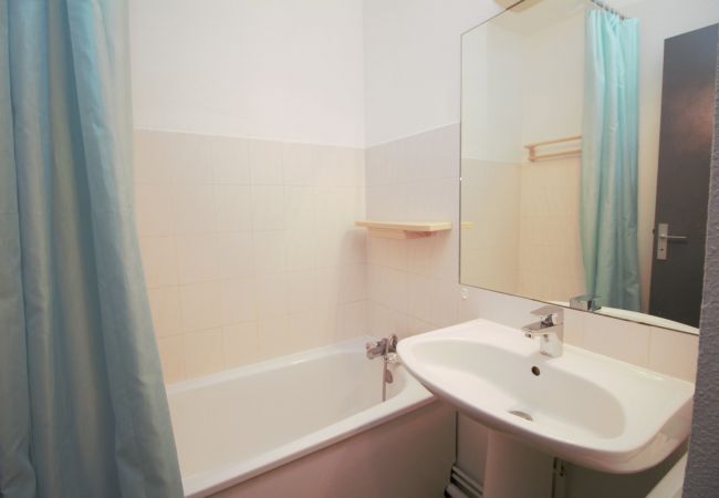 Apartment in Canet-en-Roussillon - Appartement 2 Pièces à Canet avec Vue Mer + Parking Apartment in Canet-en-Roussillon - Appartement 2 Pièces à Canet avec Vue Mer + Parking