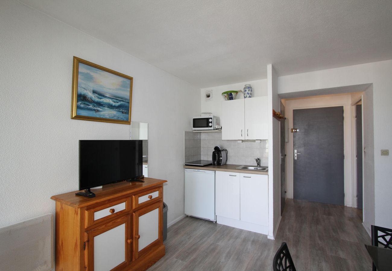 Apartment in Canet-en-Roussillon - Appartement 2 Pièces à Canet avec Vue Mer