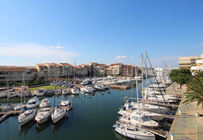 Studio in Canet-en-Roussillon - Studio vue sur la Marina et proche de la plage