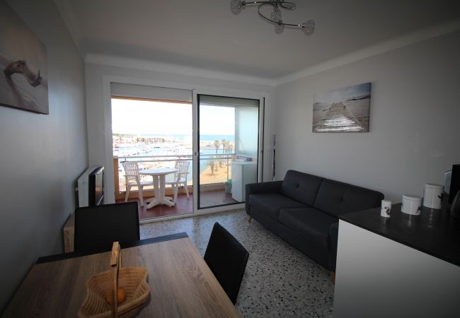 Apartment in Canet-en-Roussillon - Joli T2 avec vue sur la Marina