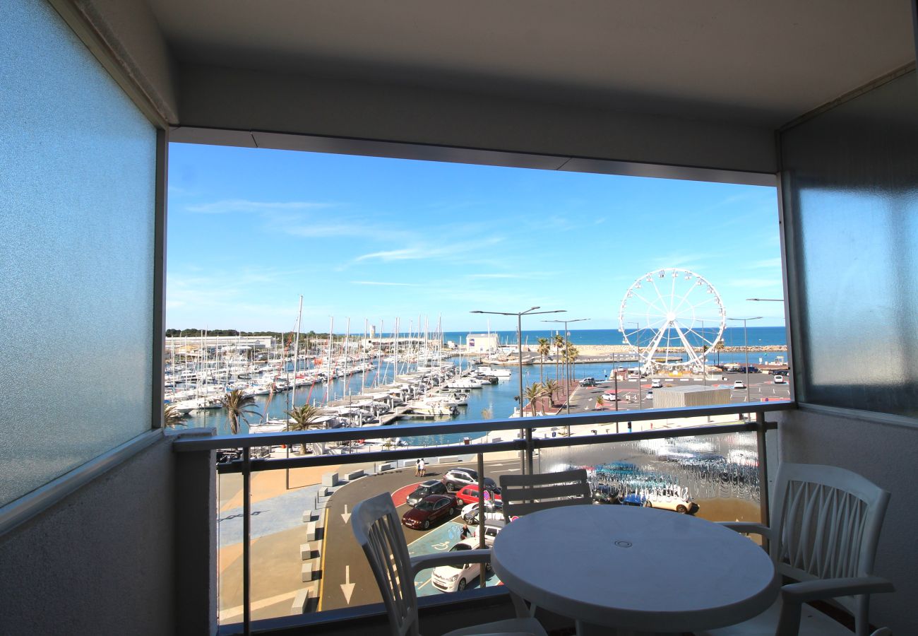Apartment in Canet-en-Roussillon - Joli T2 avec vue sur la Marina