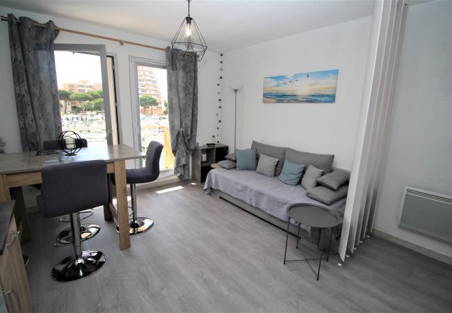 Apartment in Canet-en-Roussillon - Appartement vue sur la Marina
