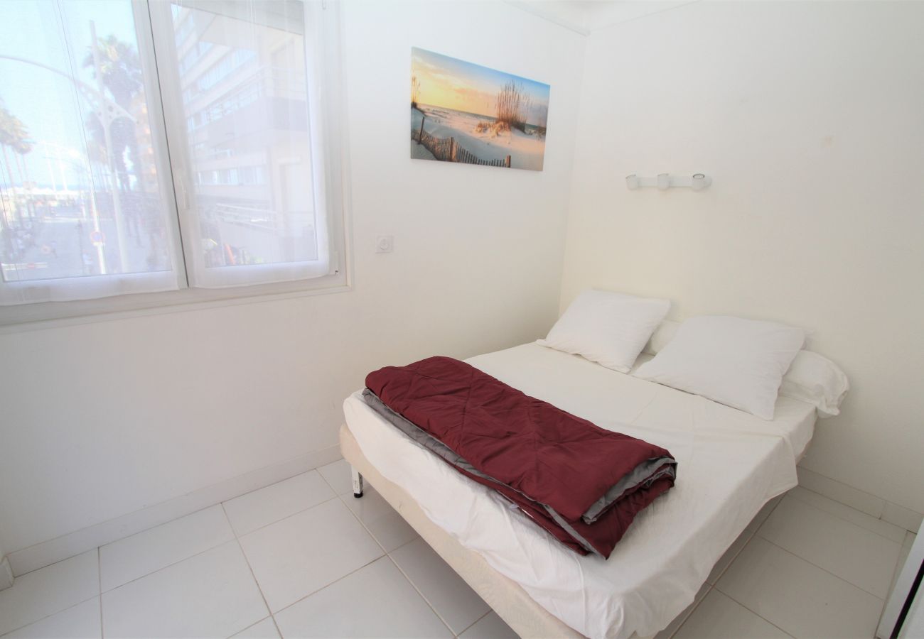 Apartment in Canet-en-Roussillon - Appartement 3 pièces proche mer, commerces et animations