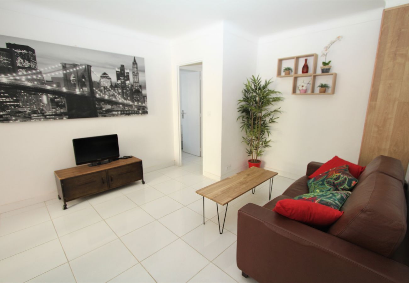 Apartment in Canet-en-Roussillon - Appartement 3 pièces proche mer, commerces et animations