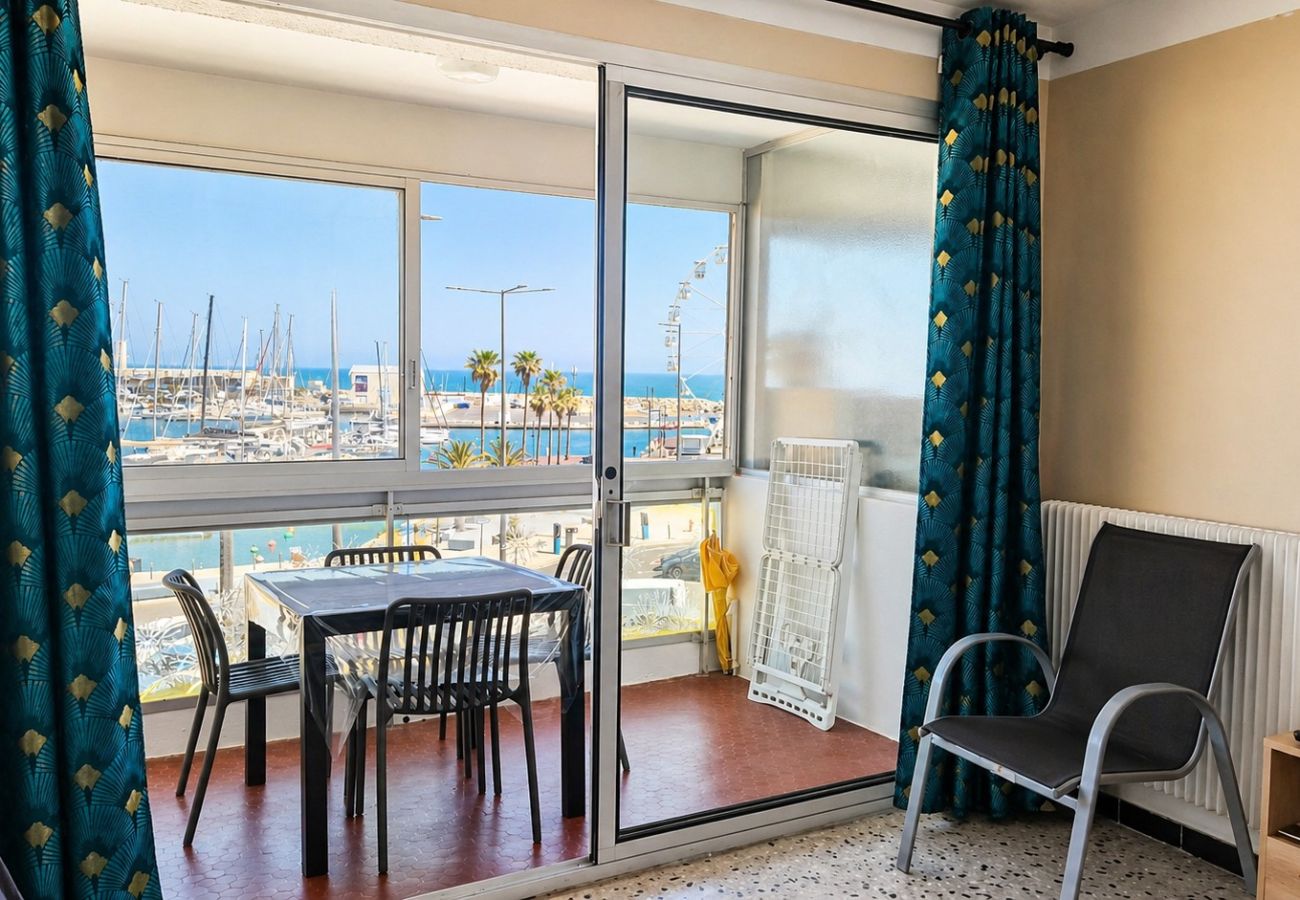Apartment in Canet-en-Roussillon - Appartement 2 pièces vue Mer et marina avec parking